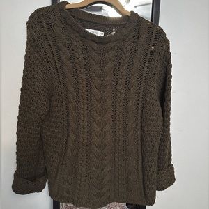 EUC Carve Designs cable knit crew neck sweater, size M